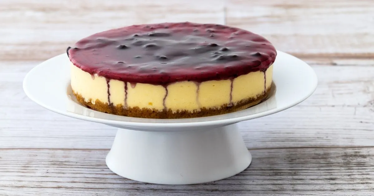 Boston cream pie poke cake